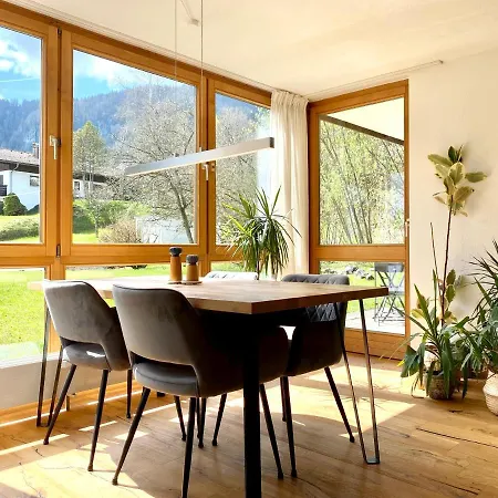See Lounge I Garten I Parkplatz I Kuche I Netflix شقة *